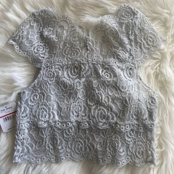 Free People Chase Me Lace Pullover Brami Crop Top Large NWT - Picture 3 of 4
